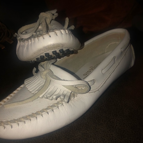 Minnetonka moccasins - Picture 2 of 2